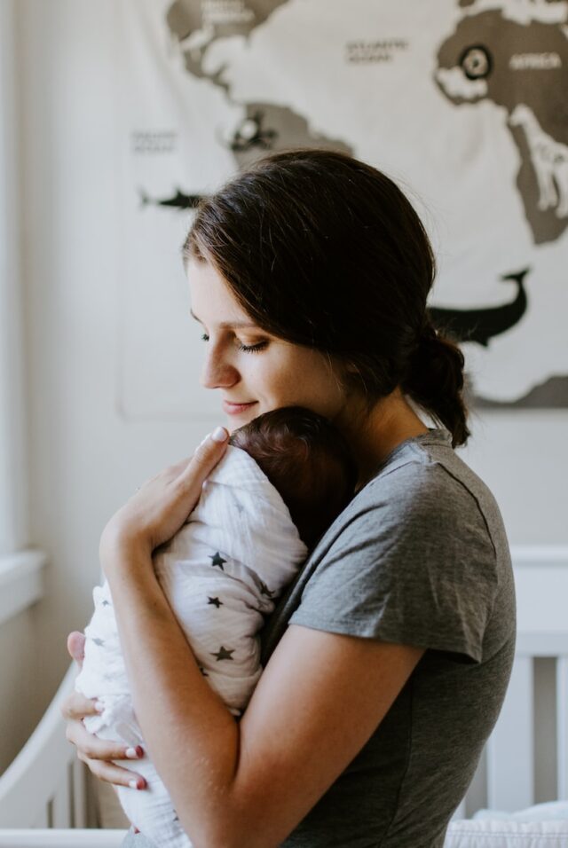 Comment apaiser les pleurs de bébé ?